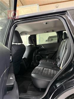 ميتسوبيشي اوتلاندر